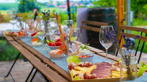 Borkóstoló borkorcsolyával Etyeken a Zoád Borteraszon 6