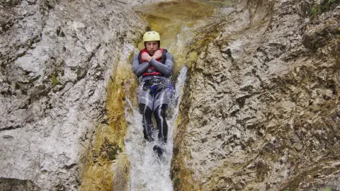 Canyoning kaland profikkal Szlovéniában 3