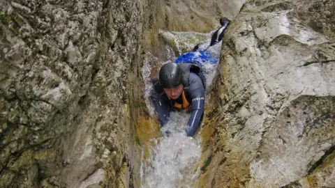 Canyoning kaland profikkal Szlovéniában 4