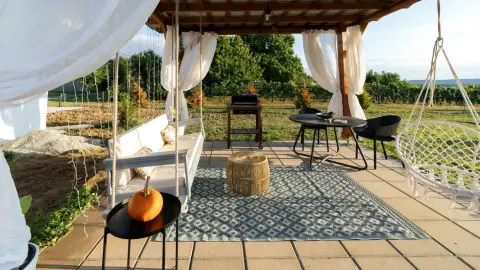 2 éjszaka a jakuzzis Izabella Apartmanba Nagyradán 3