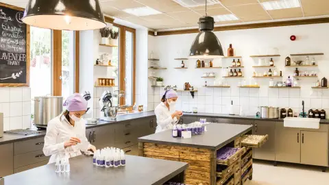 Krémkészítő workshop a Lavender Tihany laborjában 1