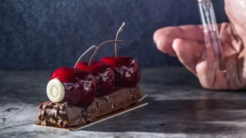 6 desszertes páros NOUR élmény a belvárosban 1