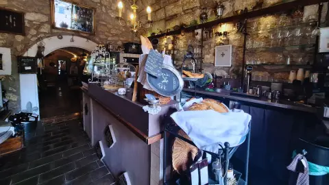 Romantika kettesben a C’est la vie Caféban, Pátyon 4