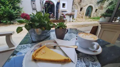 Romantika kettesben a C’est la vie Caféban, Pátyon 3