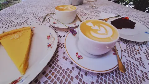 Romantika kettesben a C’est la vie Caféban, Pátyon 10